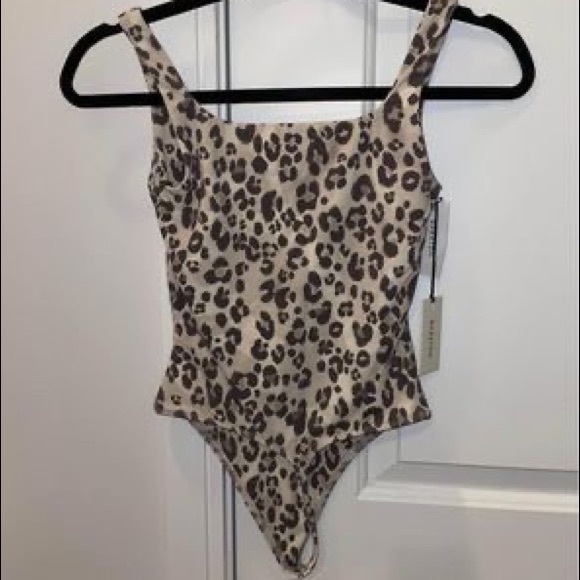 Aritzia Babaton contour tank body suit - Picture 2 of 3